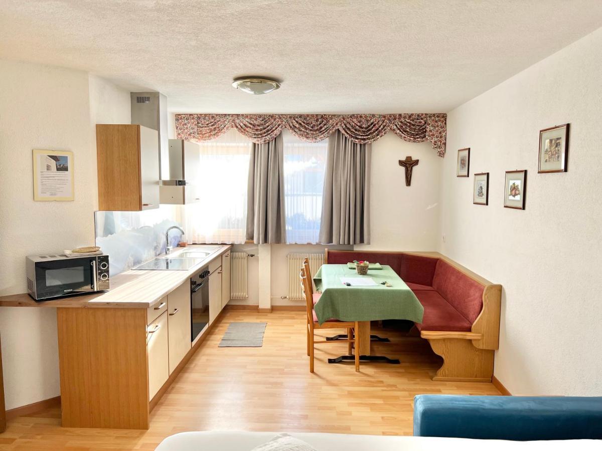 Residence Vajolet San Cassiano Luaran gambar