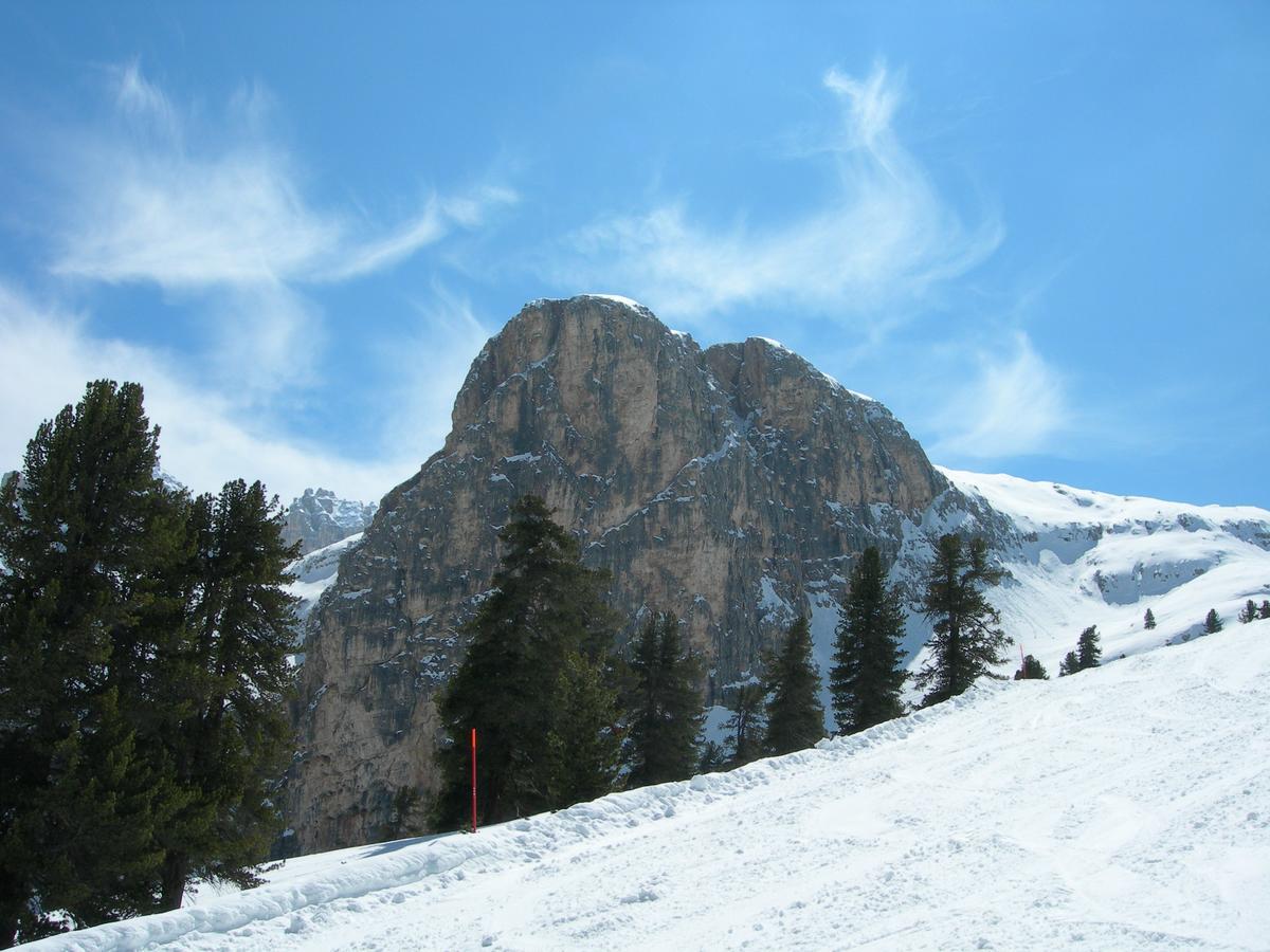 Residence Vajolet San Cassiano Luaran gambar
