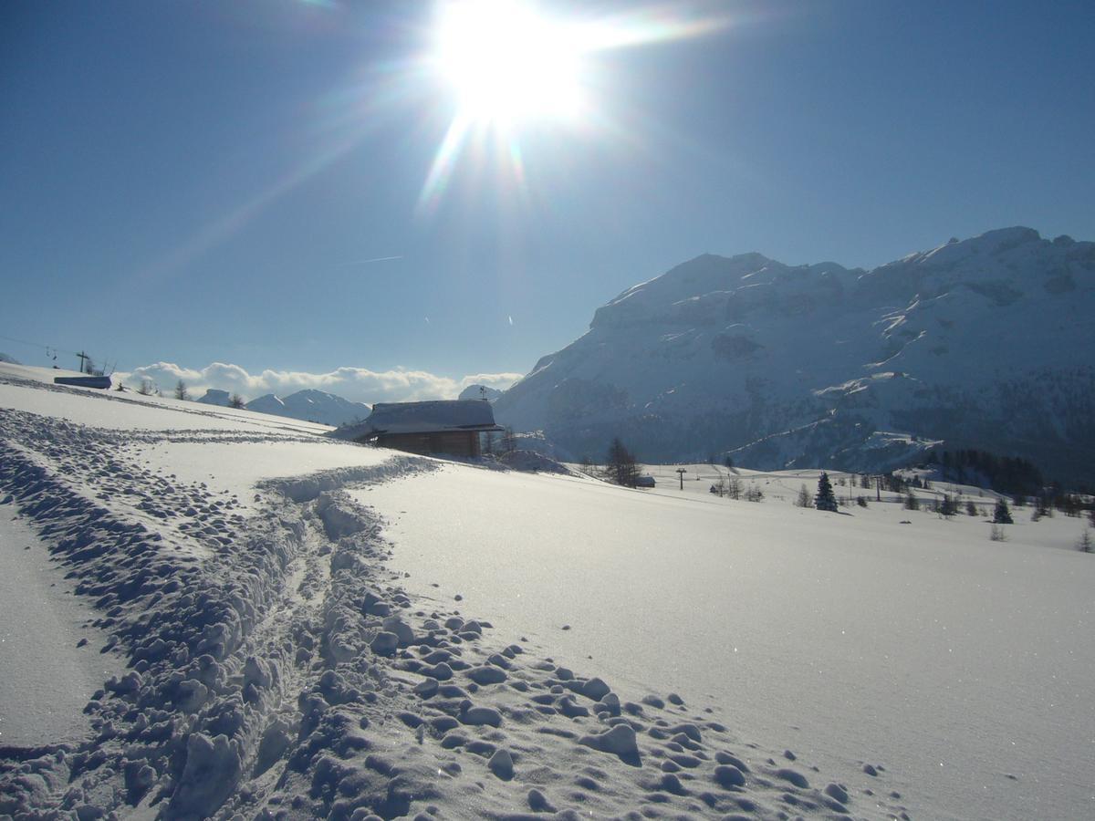 Residence Vajolet San Cassiano Luaran gambar