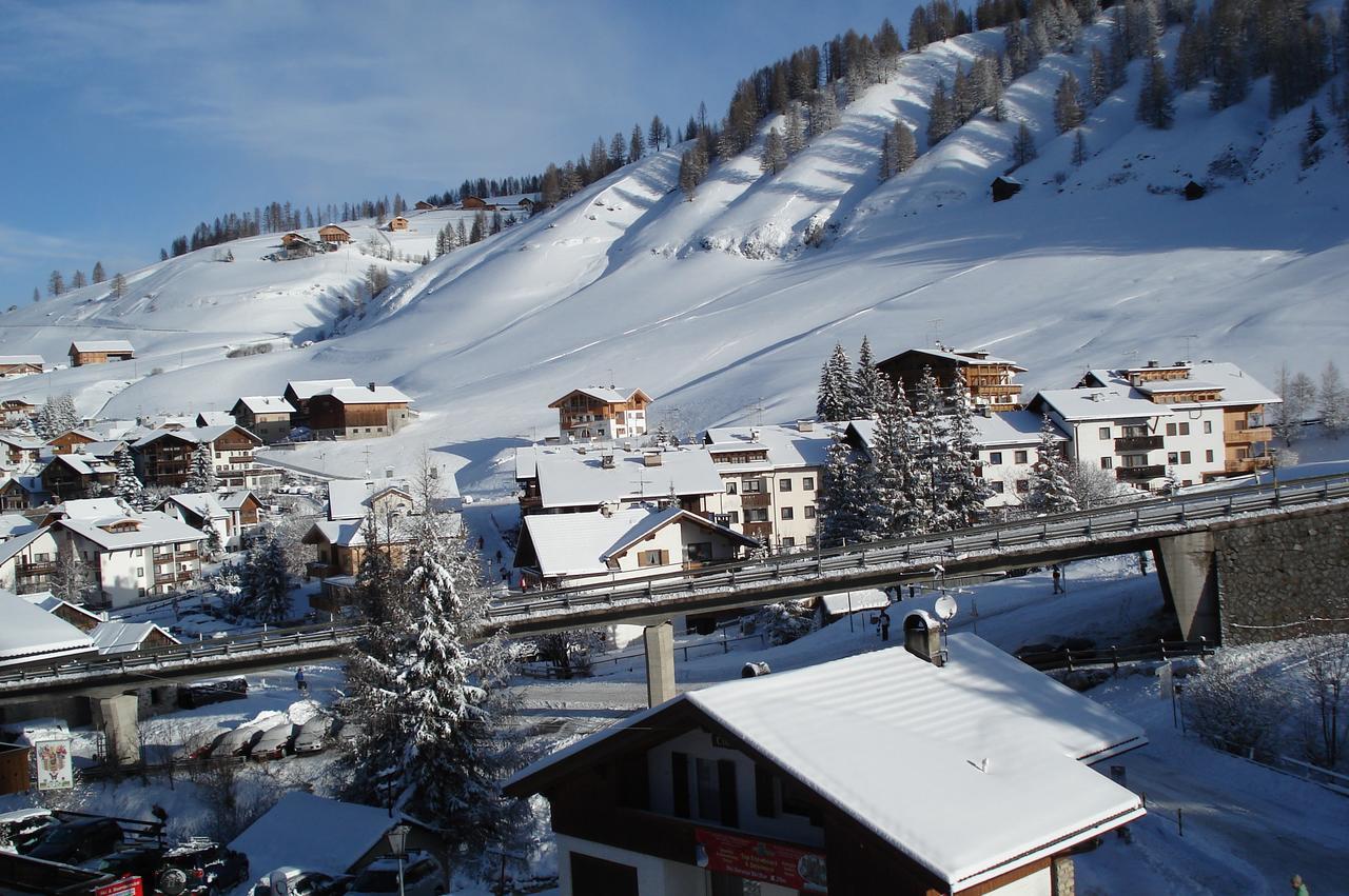 Residence Vajolet San Cassiano Luaran gambar